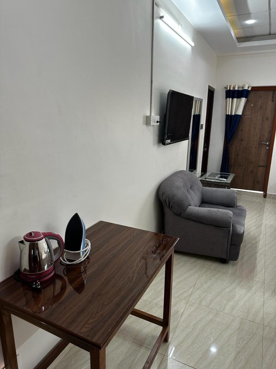 Temple View Home Stay Tiruvannamalai Exterior photo