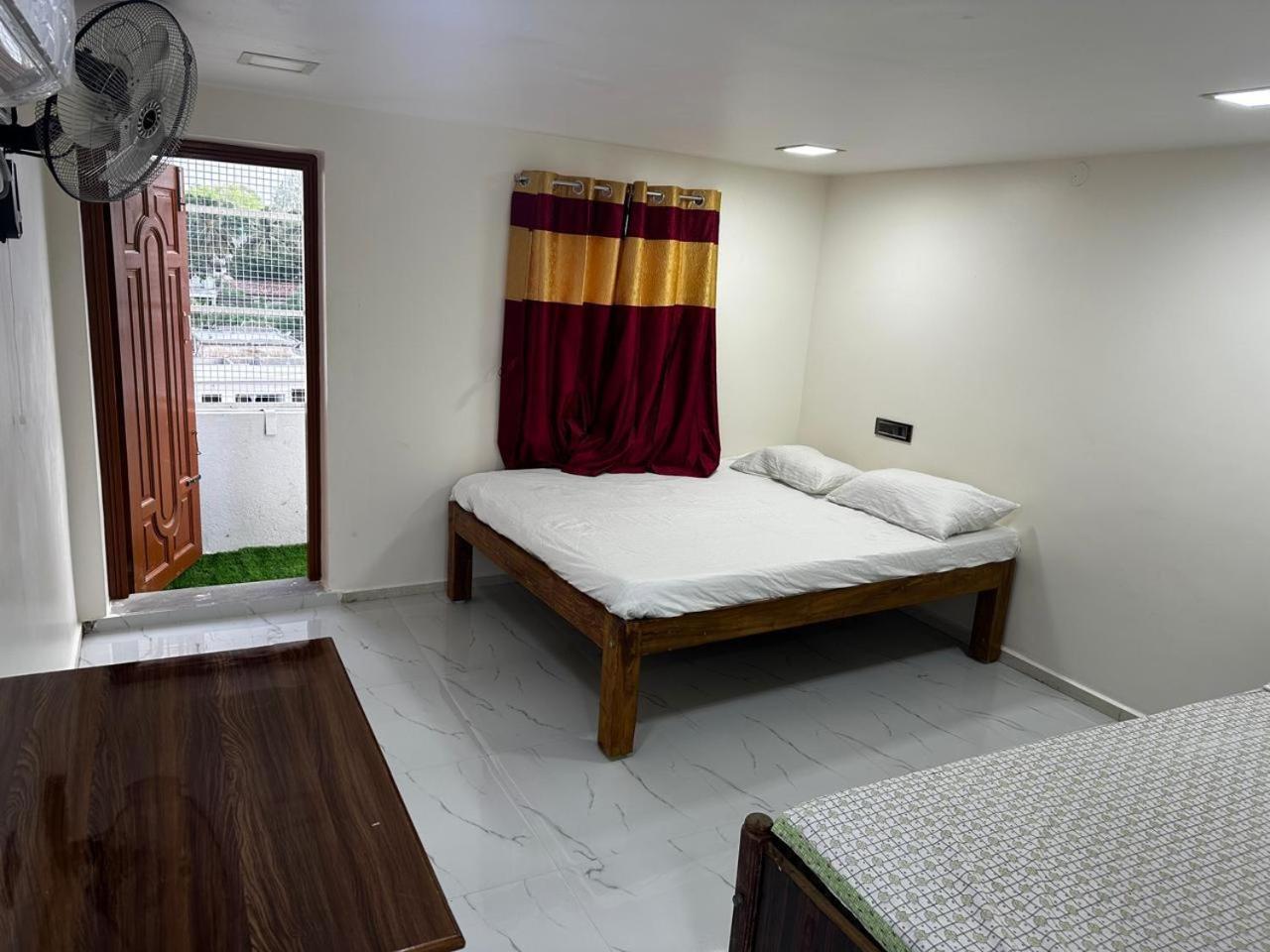 Temple View Home Stay Tiruvannamalai Exterior photo