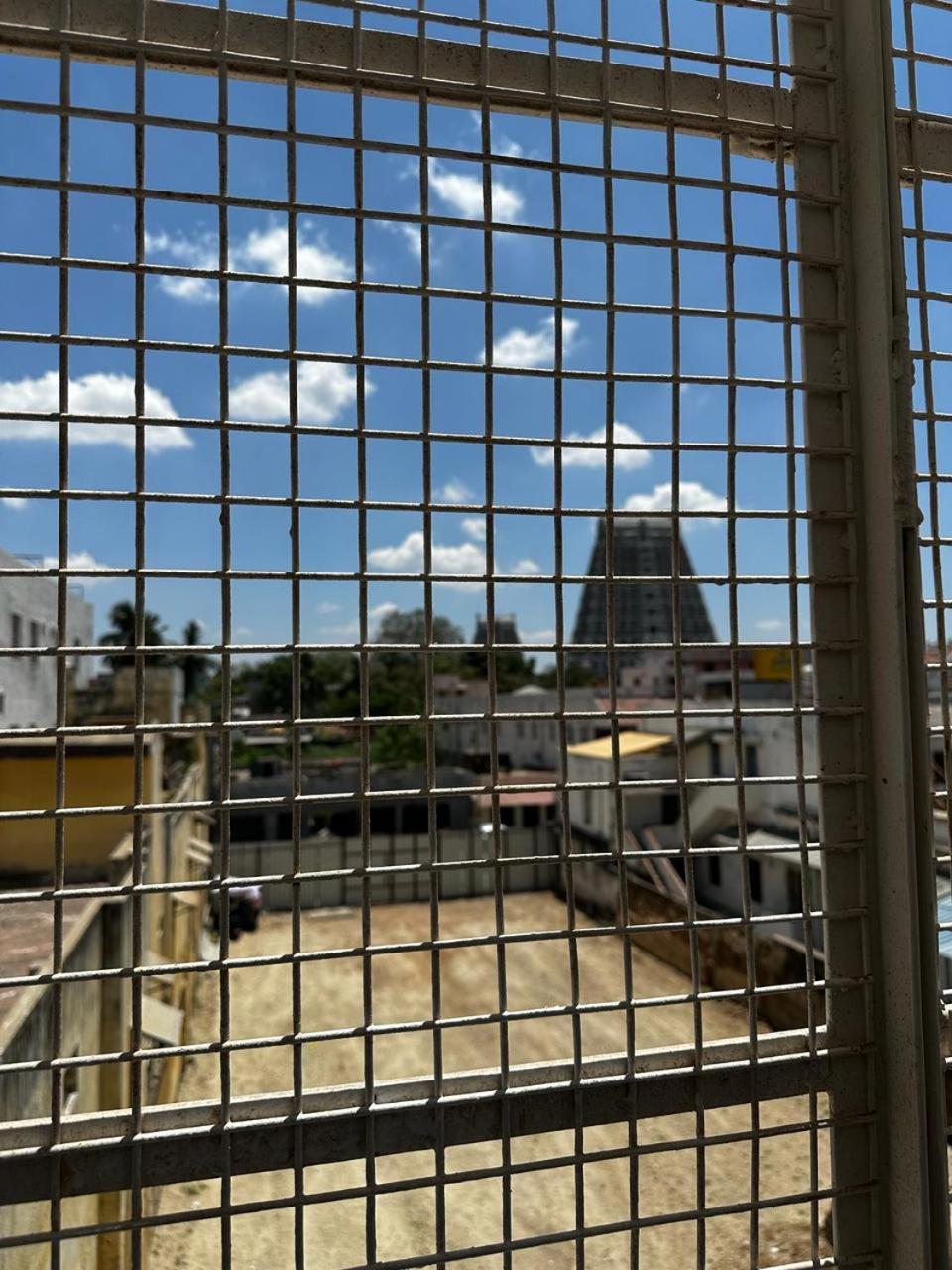 Temple View Home Stay Tiruvannamalai Exterior photo