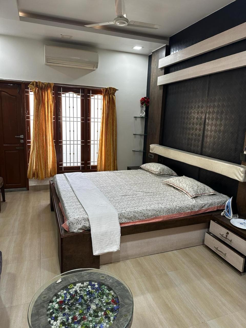 Temple View Home Stay Tiruvannamalai Exterior photo